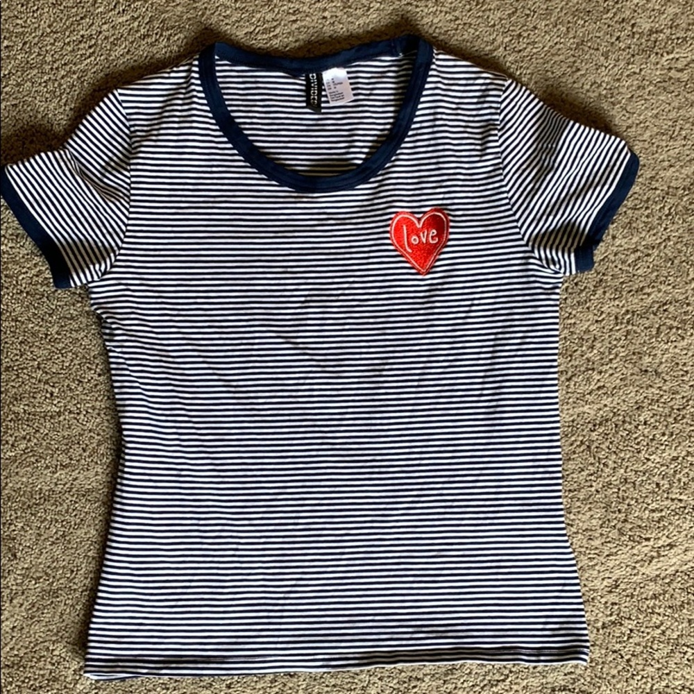 Short sleeve striped t-shirt